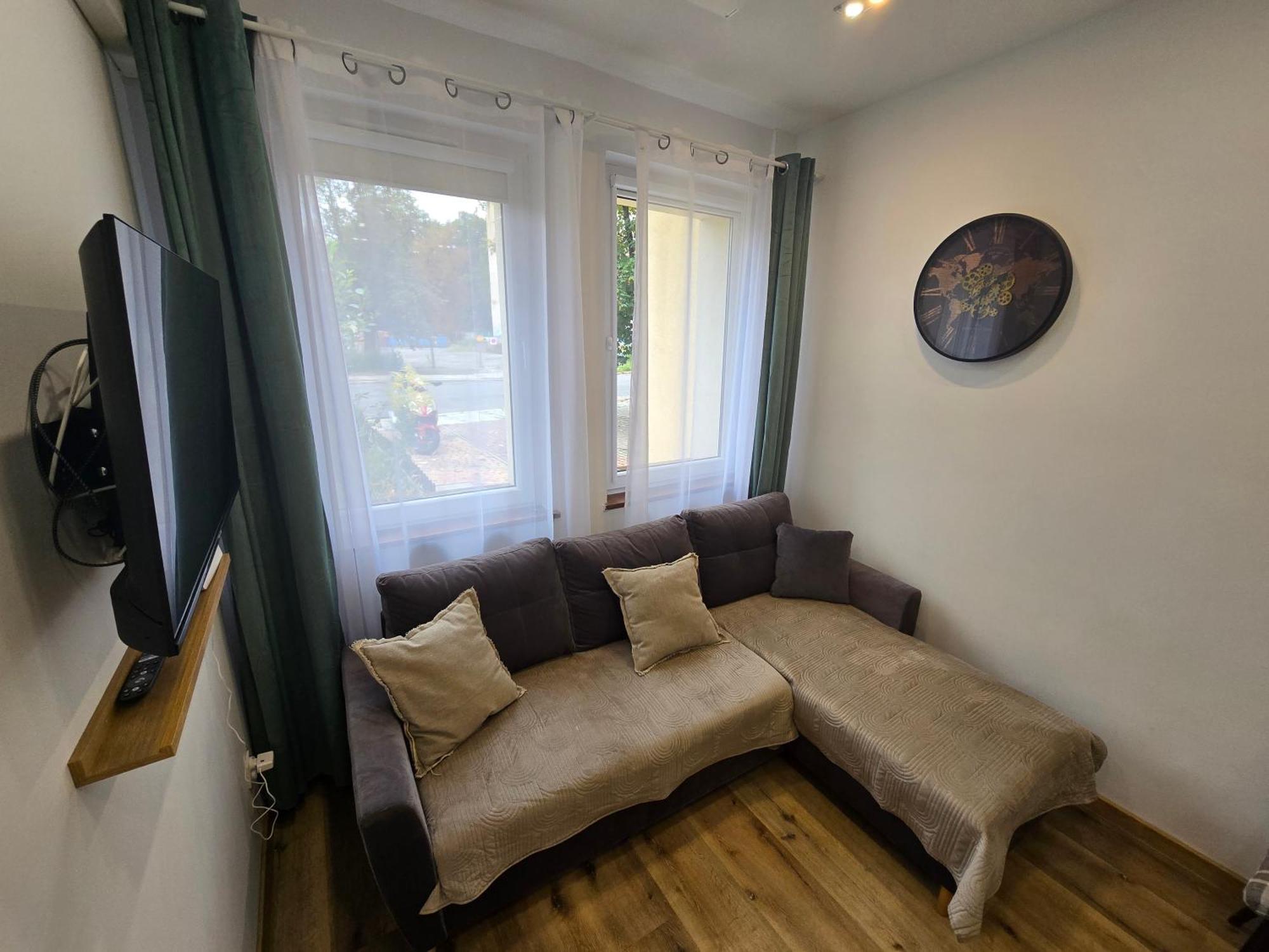 Dzialkowa Apartment Legnica Exterior foto